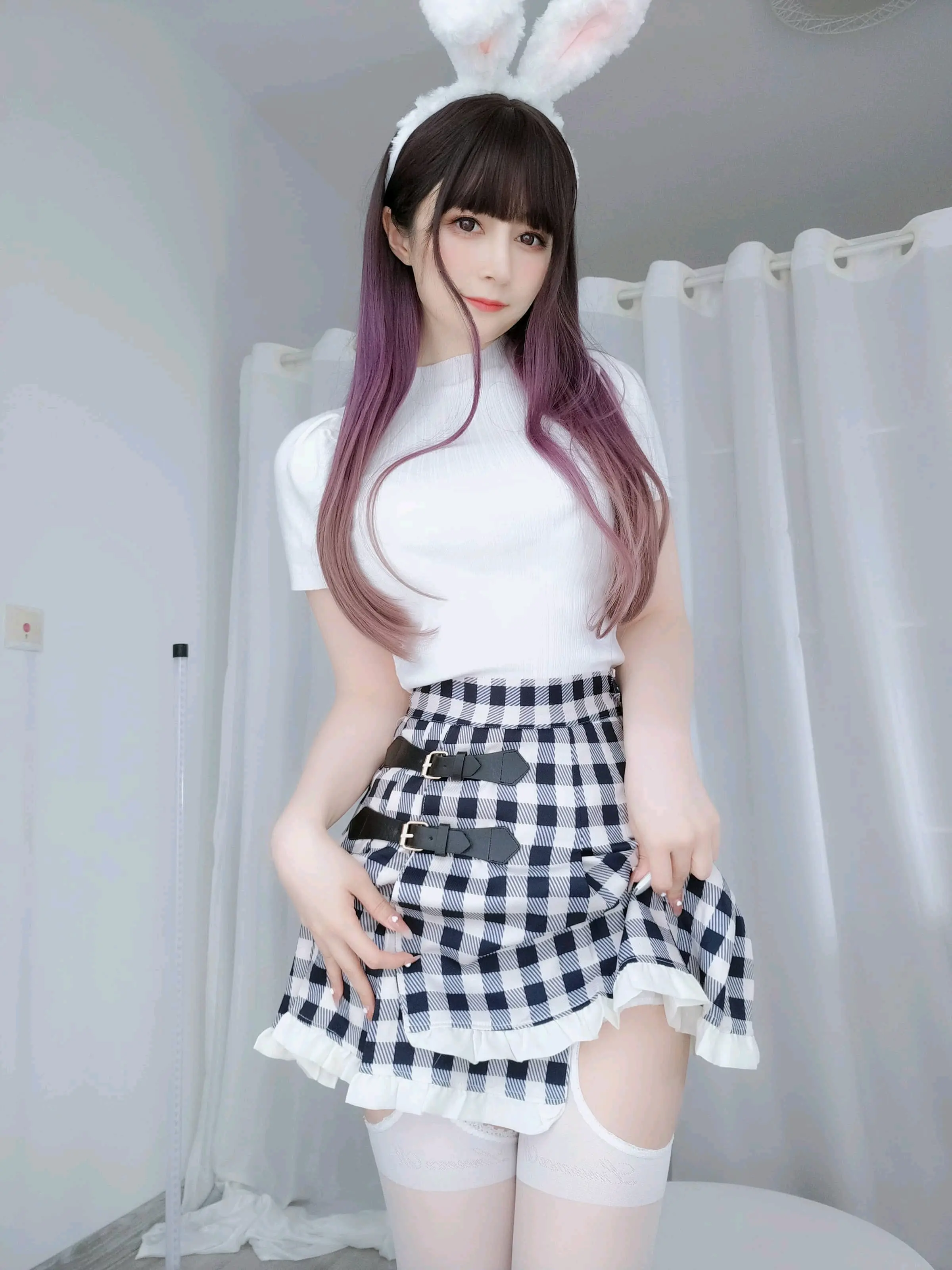 白银81 角色还原摄影写真 4