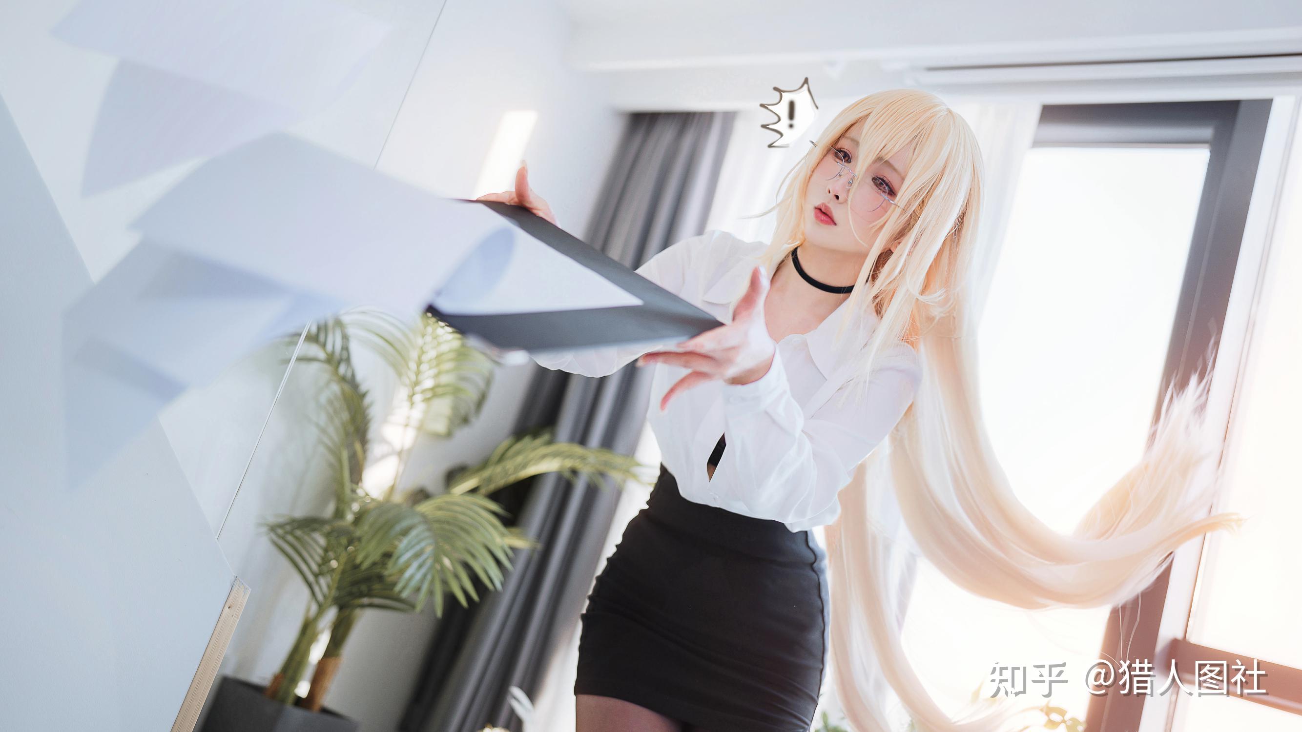 rioko凉凉子 角色还原摄影写真 4